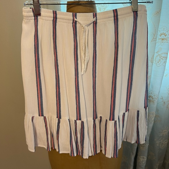 Old Navy Dresses & Skirts - Old Navy Mini skirt